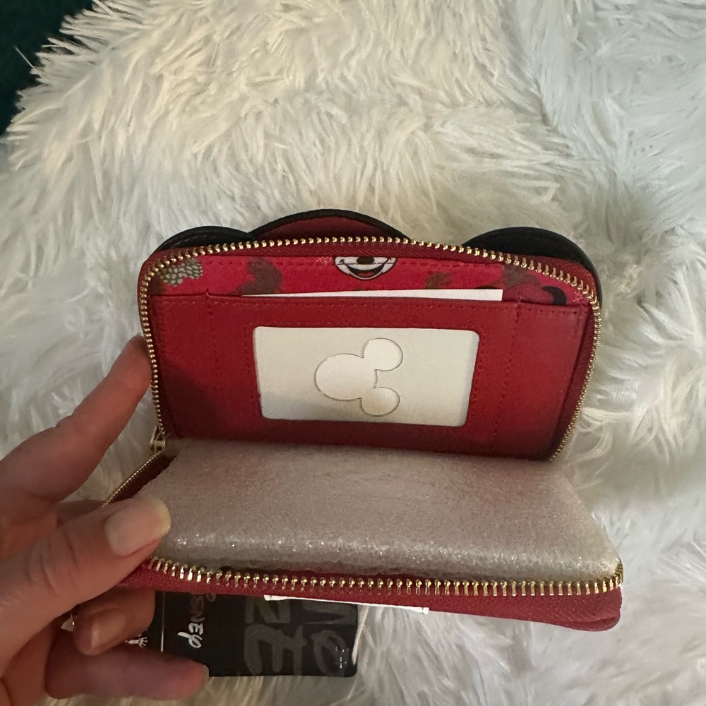 🌲Loungefly Disney Mickey Mouse Christmas Santa Wallet & Backpack🌲 - Picture 6 of 12